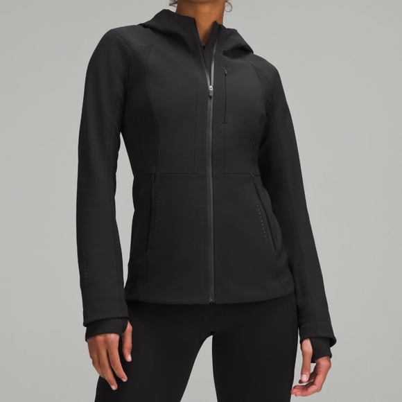 Lululemon Women’s Cross Chill Jacket - Picture 1 of 2